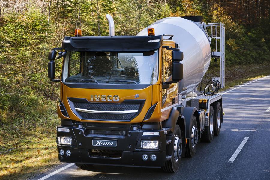  Iveco Stralis X-WAY 400SL 8x4 Mixer 2017 года  (фото 3 из 11)